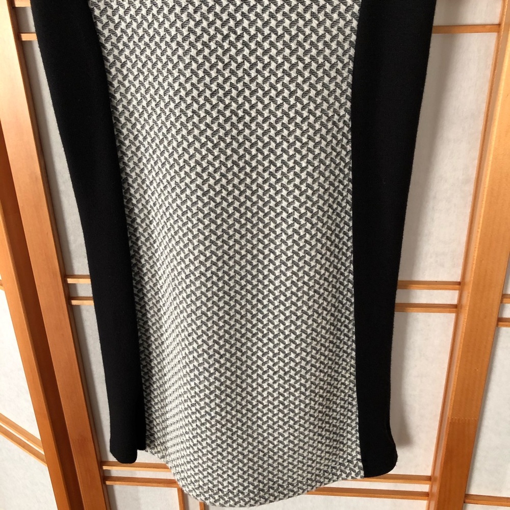 Fitted Mod Dress - Picture 2 of 5